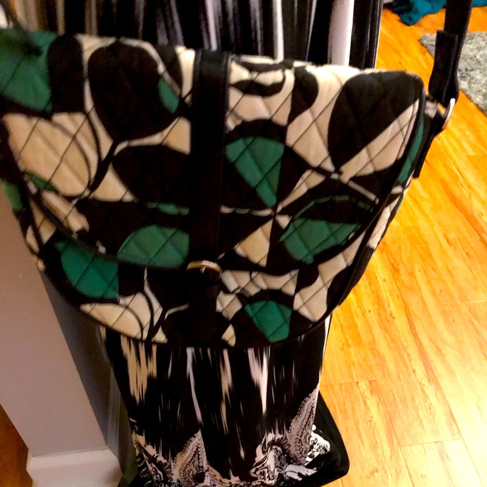 Vera bradley cross body hand bag